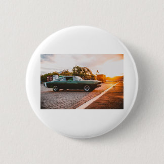 Badge Rond 5 Cm Voiture de muscle vert au coucher du soleil