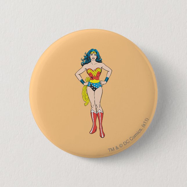 Badge Rond 5 Cm Wonder Woman tient sur les hanches (Devant)