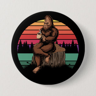 Badge Rond 7,6 Cm 70s Retro Bigfoot & Coffee