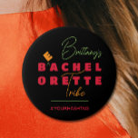 Badge Rond 7,6 Cm Bachelorette Tribe<br><div class="desc">Le nom de la mariée en lettres chic,  le mot bachelorette changé en bChaque-elorette tribu,  et #votrehashtag,  ces boutons sont amusants à donner à vos filles de la fête de bachelorette. Parfait parti pour votre tribu nuptiale ! CORRESPONDANCE d'objets dans notre collection.</div>