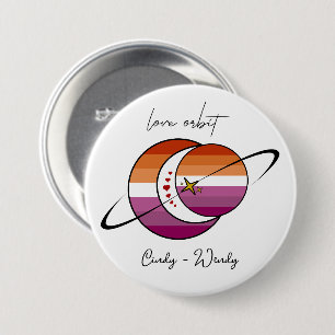 Badge Rond 7,6 Cm Bouton Drapeau Lesbienne Coucher de Soleil Orbite 
