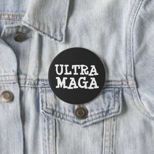 BADGE ROND 7,6 CM BOUTON ULTRA MAGA
