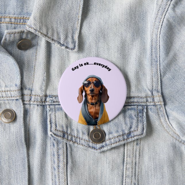 BADGE ROND 7,6 CM DACHSHUND LGBTQ (En situation)