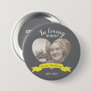 Badge Rond 7,6 Cm Dans la mémoire amoureuse coeur photo ruban jaune