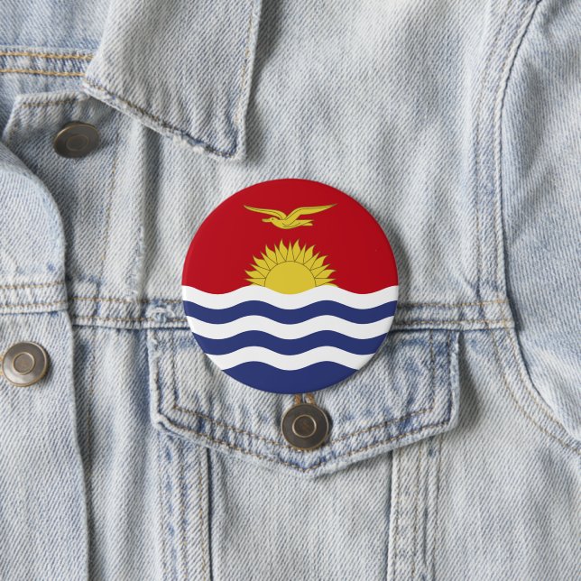 Badge Rond 7,6 Cm Drapeau de Kiribati (En situation)