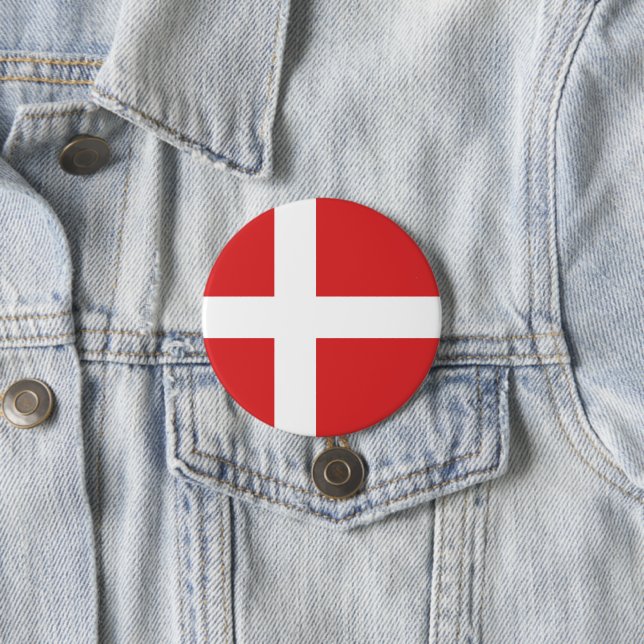 Badge Rond 7,6 Cm Drapeau du Danemark (En situation)