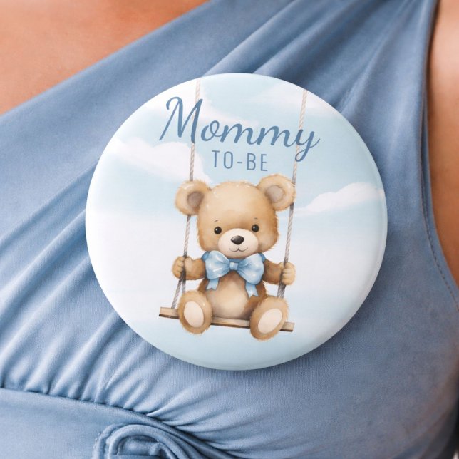Badge Rond 7,6 Cm Épinglette Maman à Venir Ourson Oh Garçon (Mommy To-Be button worn on dress, featuring a sweet teddy bear baby shower design)