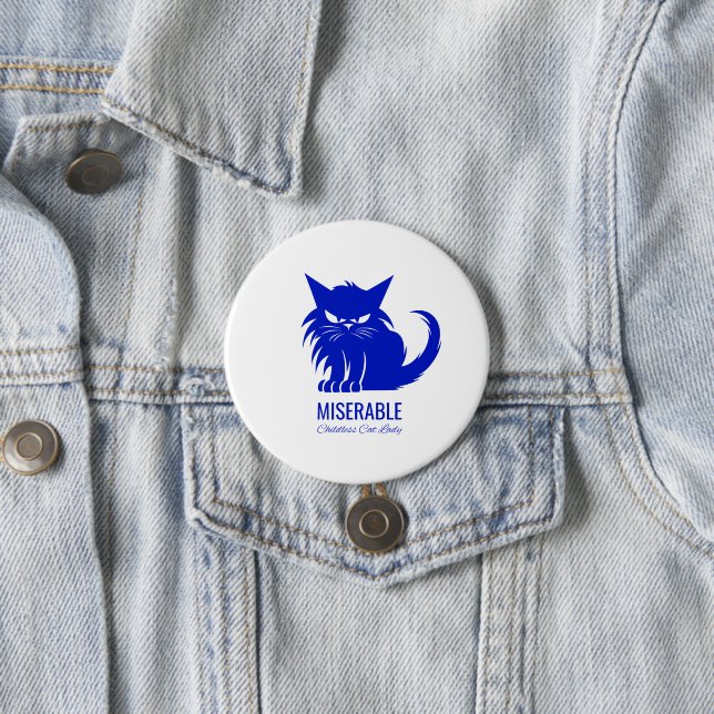Badge Rond 7,6 Cm Femme au chat sans enfant (En situation)