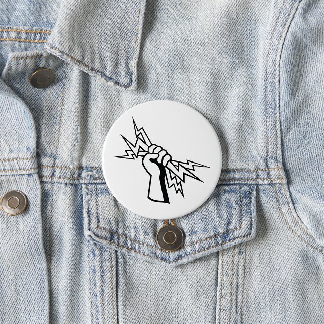 Badge Rond 7,6 Cm Fist Holding Lightning Bolt Bold Power (Créateur téléchargé)