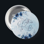 Badge Rond 7,6 Cm Fleurs Bleues Garçon Baby shower Mère à être<br><div class="desc">Fleurs Bleues Garçon Baby shower Mère À Être Bouton. Éléments correspondants disponibles.</div>