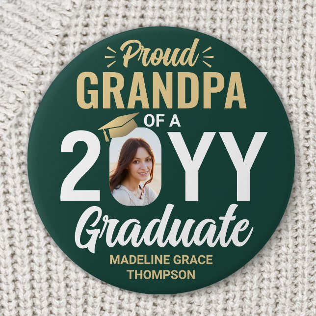 Badge Rond 7,6 Cm Graduate Photo Proud Grandpa Modern Green and Gold (Créateur téléchargé)