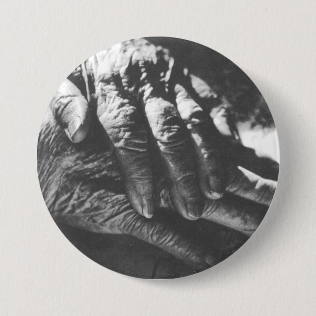 Badge Rond 7,6 Cm Les mains de la grand-maman (Devant)