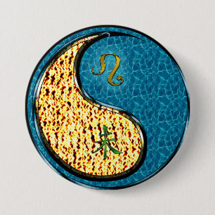 Badge Rond 7,6 Cm Lion & Chèvre d'Eau
