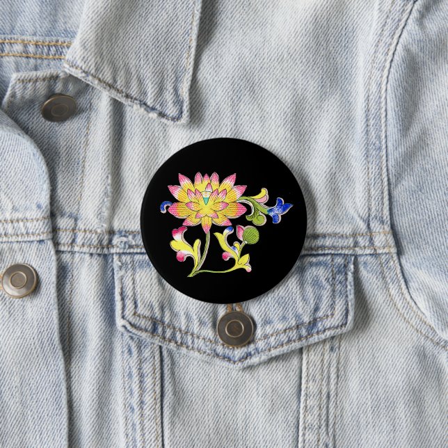 Badge Rond 7,6 Cm Lotus Fleurs et Vins (En situation)