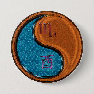 Badge Rond 7,6 Cm Scorpion & Coq de Bois