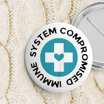 Badge Rond 7,6 Cm Système immunitaire contre le coeur bleu croisé<br><div class="desc">Bouton du système immunitaire compromis en blanc avec un cercle bleu au milieu avec une croix blanche et un coeur bleu.</div>