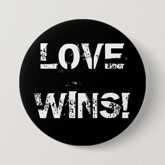 BADGE ROND 7,6 CM VICTOIRES D'AMOUR !