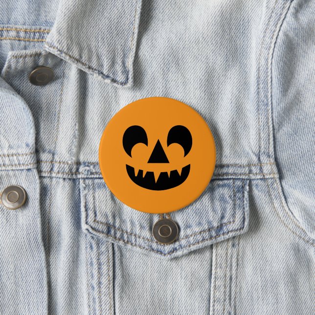Badge Rond 7,6 Cm Visage du Citrouille Jack-o'-lantern (En situation)