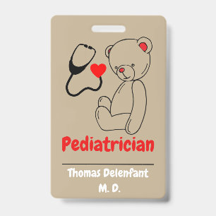 badge stéthoscope en forme de nounours et de cœur