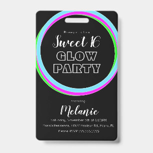 Badge Sweet 16 Carte d'identité de fête néon lumineuse d