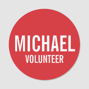 Badge volontaire rouge avec nom personnalisé