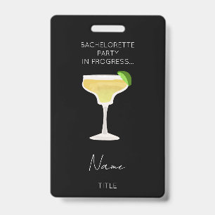 Badge Week-end drôle de filles pour enterrement de vie d