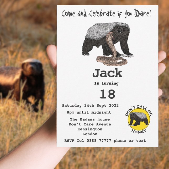Badger de miel Badass Animal 18e fête d'anniversai (Honey badger themed 18th birthday party budget invitation badass fearless wild animal art)