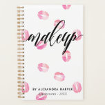 Baisers en aquarelle rose - Rendez-vous maquillage<br><div class="desc">Livre de rendez-vous spirale imprimé avec beaucoup de rouge à lèvres rose rempli d'aquarelle et "maquillage" écrit dans un magnifique script de calligraphie noire. Personnalisez avec votre nom en lettres noires modernes.</div>