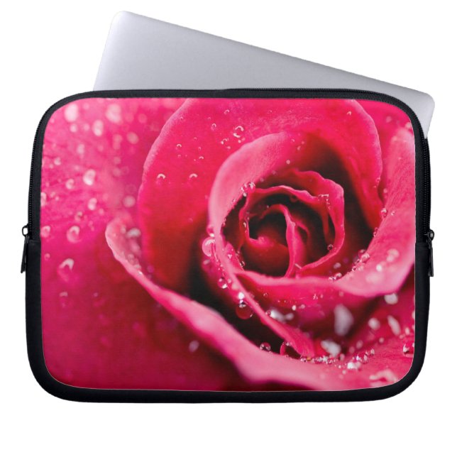Baisses de rosée sur le sac rose de l'électronique (Devant)