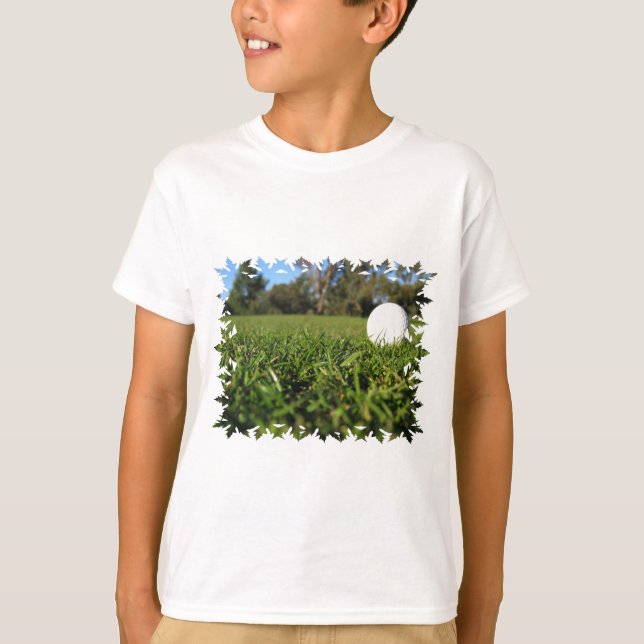 Bal de golf sur terrain de golf T-shirt jeunesse (Devant)