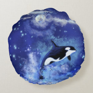 Baleines tueuses en Pleine lune bleue Coussin rond