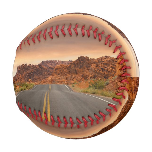 Balle De Baseball Coucher du soleil de voyage par la route (Devant Droite)
