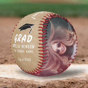 Balle De Baseball Félicitations rustiques Grad Grad Graduation Cap 2