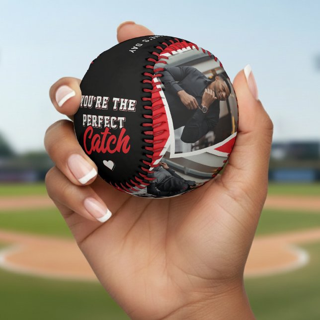 Balle De Baseball La Saint-Valentin, la prise parfaite Photo Rouge & (Valentine's Day Perfect Catch Photo Red & Black Baseball
)