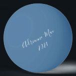 Balle De Ping Pong Boule de ping-pong bleu simple et personnalisée<br><div class="desc">Ce design personnalisé est offert en bleu. Votre nom est présenté sur les deux côtés, en caractères blancs élégants et modernes. Ajoutez votre nom en suivant le lien "Personnalisez ce modèle". Vous pouvez modifier le style de police, la taille et/ou la couleur à l'aide du menu de modification. Vous pouvez...</div>