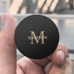 Balle De Ping Pong Nom personnalisé Monogramme noir<br><div class="desc">Créez votre propre balle de ping-pong ronde noire personnalisée avec votre nom et votre monogramme personnalisés.</div>