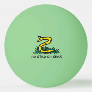 Balle De Ping Pong Pas de pas sur les mèmes de snek parodie de Gadsde