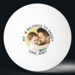 Balle De Ping Pong Photo MON COEUR APPARTIENT À DADDY Personnalisé<br><div class="desc">Pour le père passionné de ping-pong qui a capturé leur coeur, créez une balle de ping-pong unique personnalisée avec une photo et votre message ainsi que le titre MON COEUR APPARTIENT À DADDY. CONSEIL PHOTO : Pour obtenir les meilleurs résultats, choisissez une photo avec le sujet au milieu et/ou pré-rognez-la...</div>