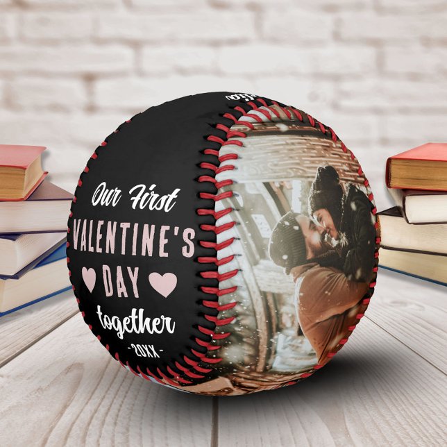 Balle De Softball Notre première Saint Valentin Ensemble 2 Photos (Créateur téléchargé)