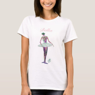 Ballerine de ballet dans le T-shirt blanc de rose