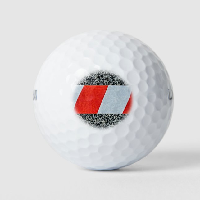 Balles De Golf Bande d'avertissement rouge sur la pierre de grani (Devant)