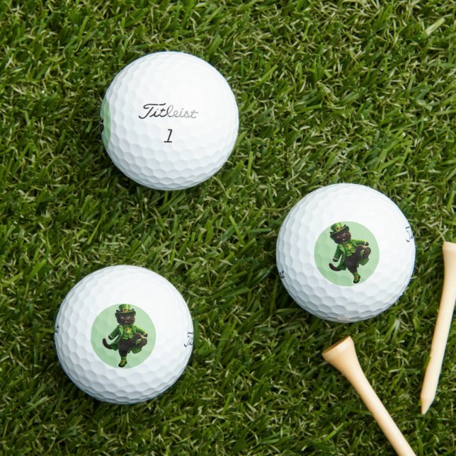 Balles De Golf Chanceux lutin chat noir Saint-Patrick pré (Herbe in situ)