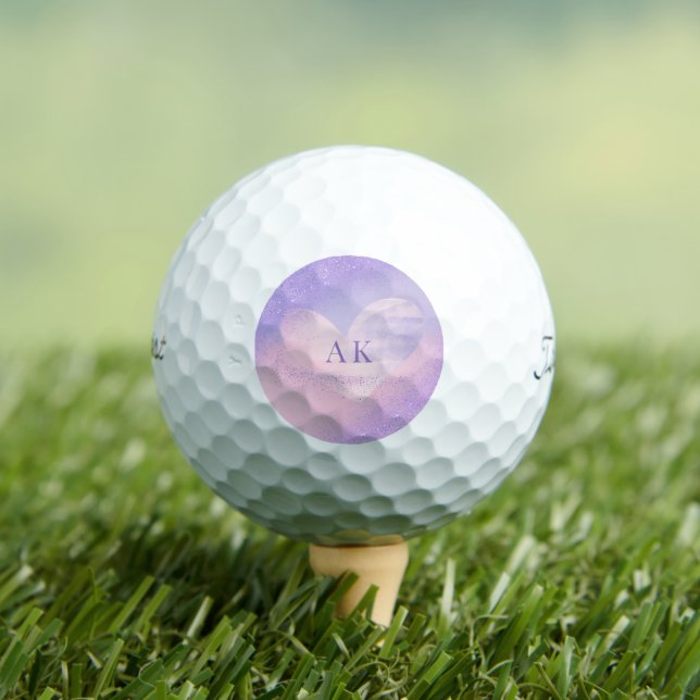 Balles De Golf Cœur dégradé violet rose Monogramme (T-shirt Insitu)