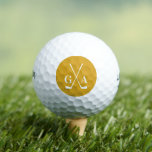 Balles De Golf Initiales monographiques personnalisées avec Clubs<br><div class="desc">Élevez votre jeu avec cette boule de golf élégante personnalisée avec un monogramme d'effet or et le design de club croisé. Parfait pour les amateurs de golf, les cadeaux de tournois, les faveurs des groomsmen, ou les surprises de la Fête des Pères. Personnalisable avec vos initiales pour une touche unique...</div>