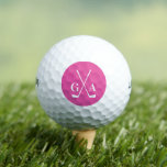 Balles De Golf Initiales monographiques personnalisées avec Clubs<br><div class="desc">Élevez votre jeu avec cette balle de golf personnalisée et élégante, dotée d'un monogramme rose vif et d'un design de club croisé. Parfait pour les amateurs de golf, les cadeaux de tournois, les faveurs des groomsmen, ou les surprises de la Fête des Pères. Personnalisable avec vos initiales pour une touche...</div>