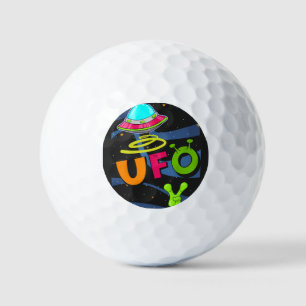 Balles De Golf ovni dans l'espace dit bonjour