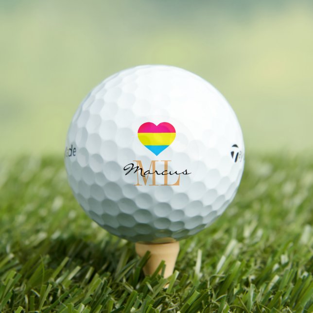 Balles De Golf Pansexual Drapeau Coeur & Fierté Golf monogrammed  (T-shirt Insitu)
