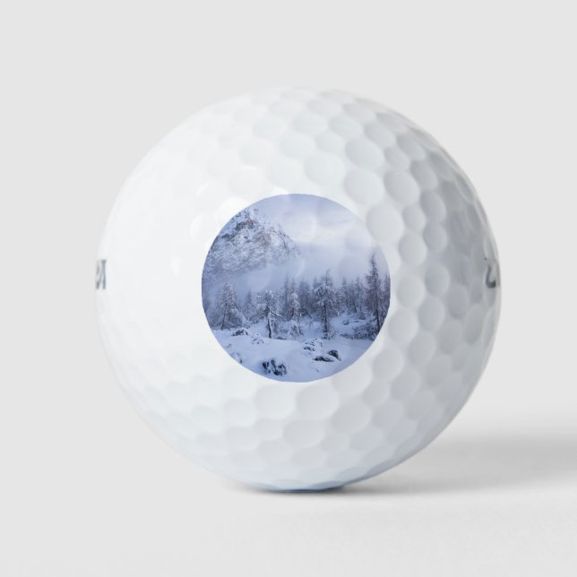 Balles De Golf Pays merveilleux d'hiver, brouillard, forêt d'épin (Devant)