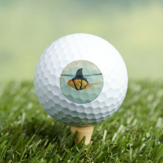 Balles De Golf Poisson rouge avec une nageoire de requin (T-shirt Insitu)