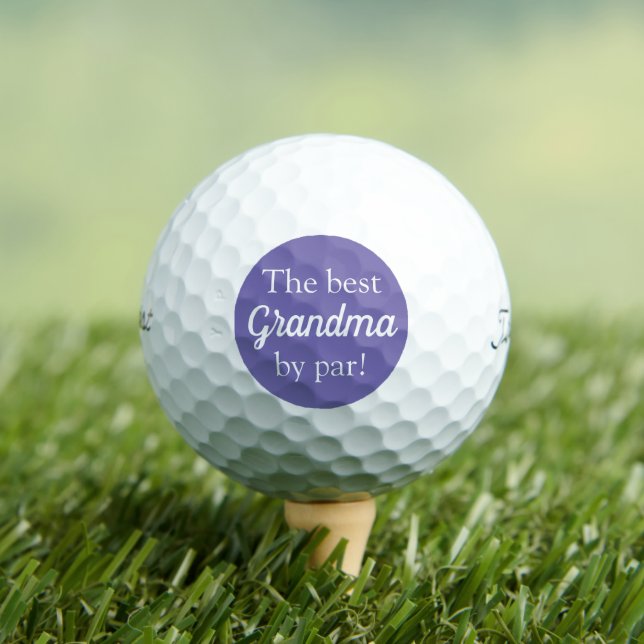 Balles De Golf Purple Best Grandma By Par Mère's Day Golf Balls (T-shirt Insitu)